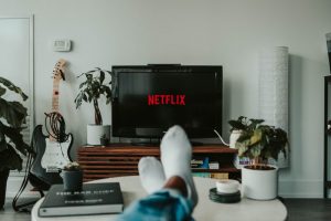 Leia mais sobre o artigo Netflix e corridas virtuais: entenda esta comparação