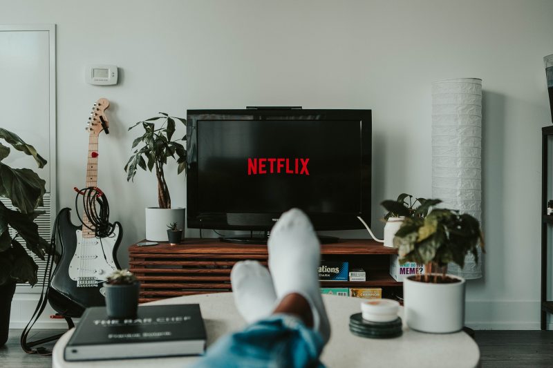 Leia mais sobre o artigo Netflix e corridas virtuais: entenda esta comparação